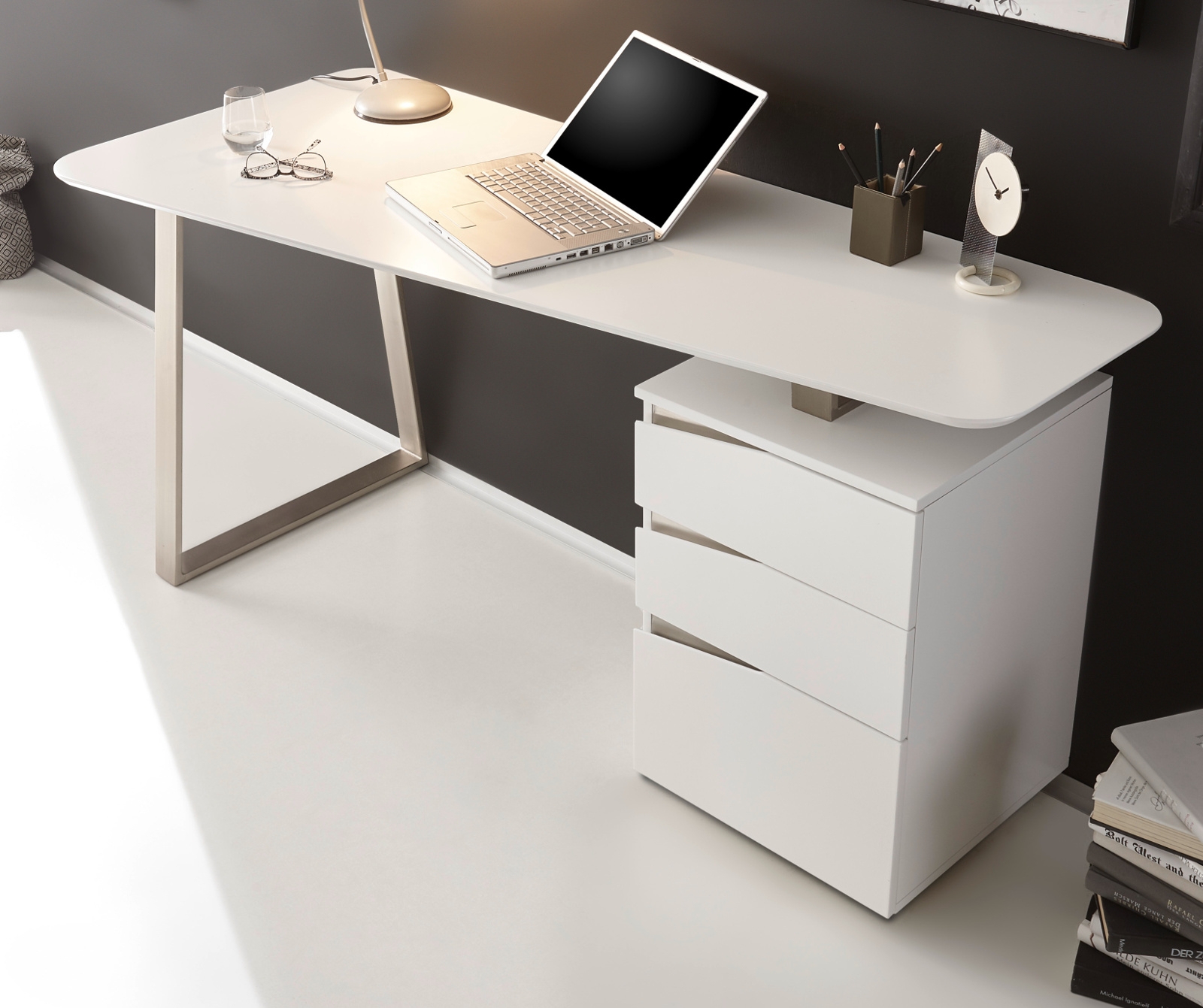 Schreibtisch Tori matt weiß Lack 150 cm